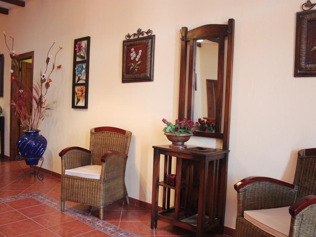 Apartamentos Trinidad Alange Ngoại thất bức ảnh