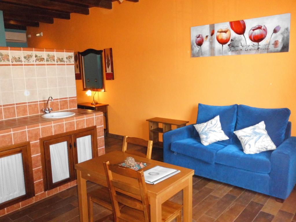 Apartamentos Trinidad Alange Phòng bức ảnh
