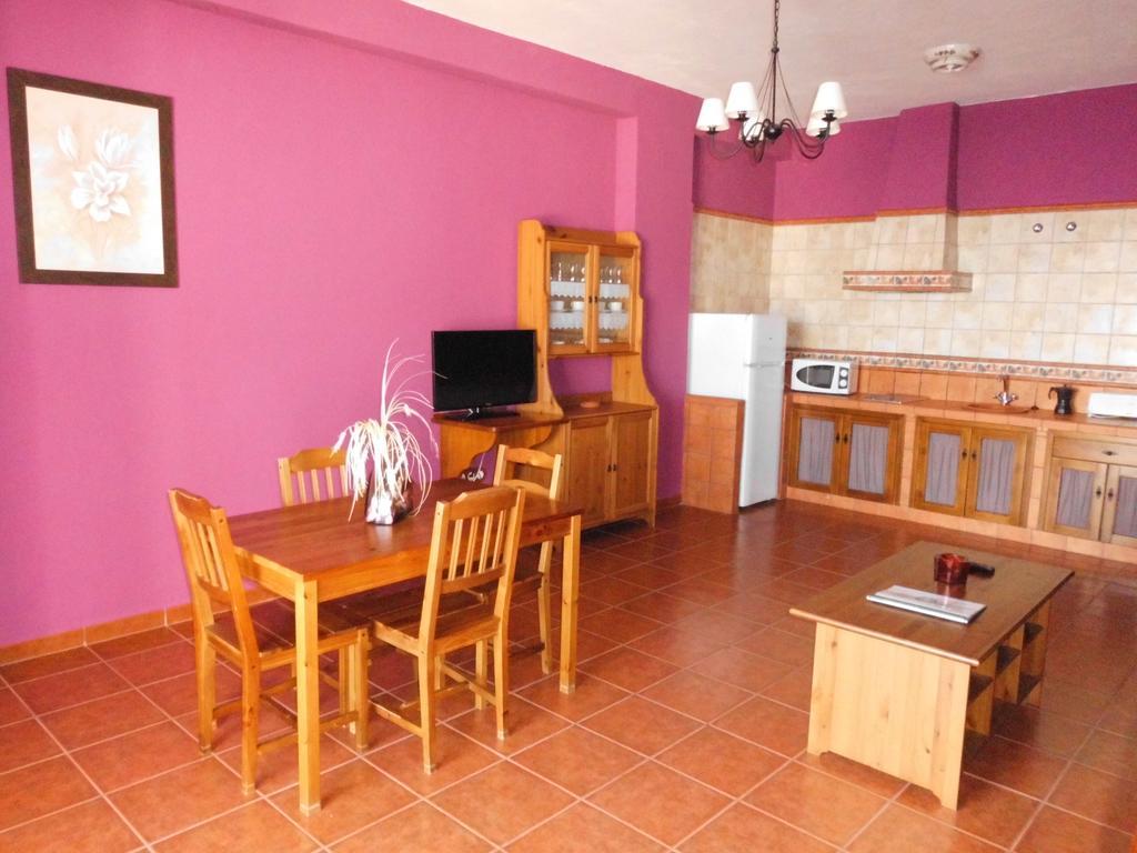 Apartamentos Trinidad Alange Phòng bức ảnh