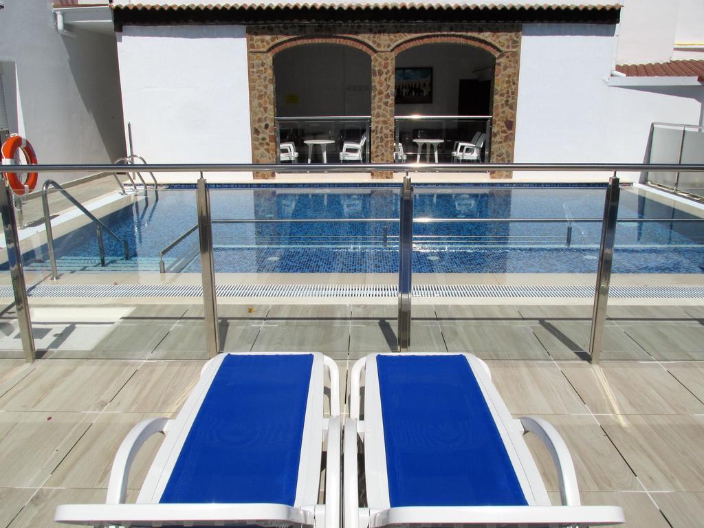 Apartamentos Trinidad Alange Ngoại thất bức ảnh