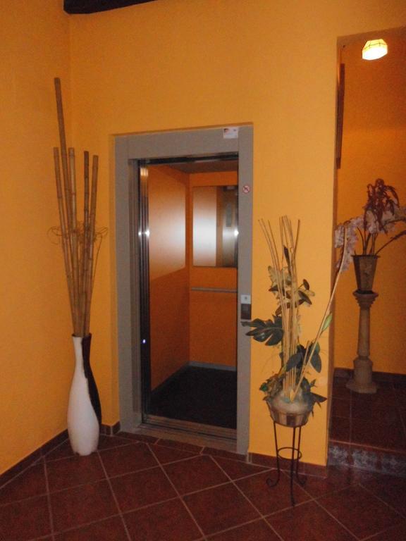 Apartamentos Trinidad Alange Ngoại thất bức ảnh